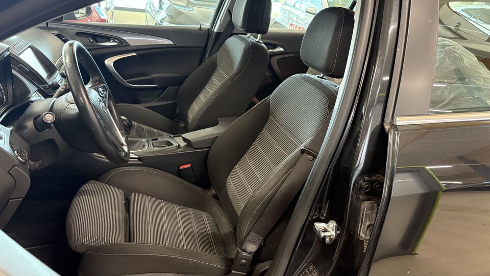 Opel Insignia vaihtoauto