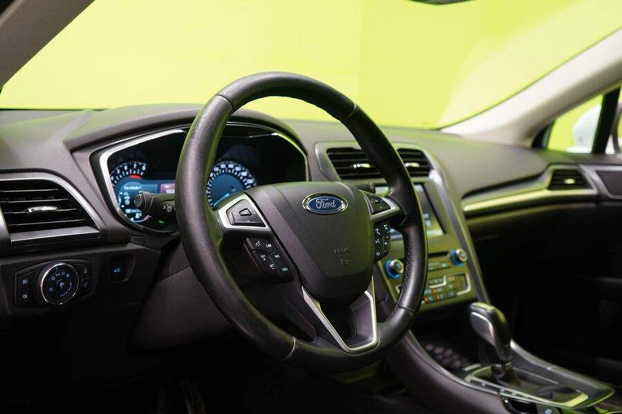 Ford Mondeo vaihtoauto