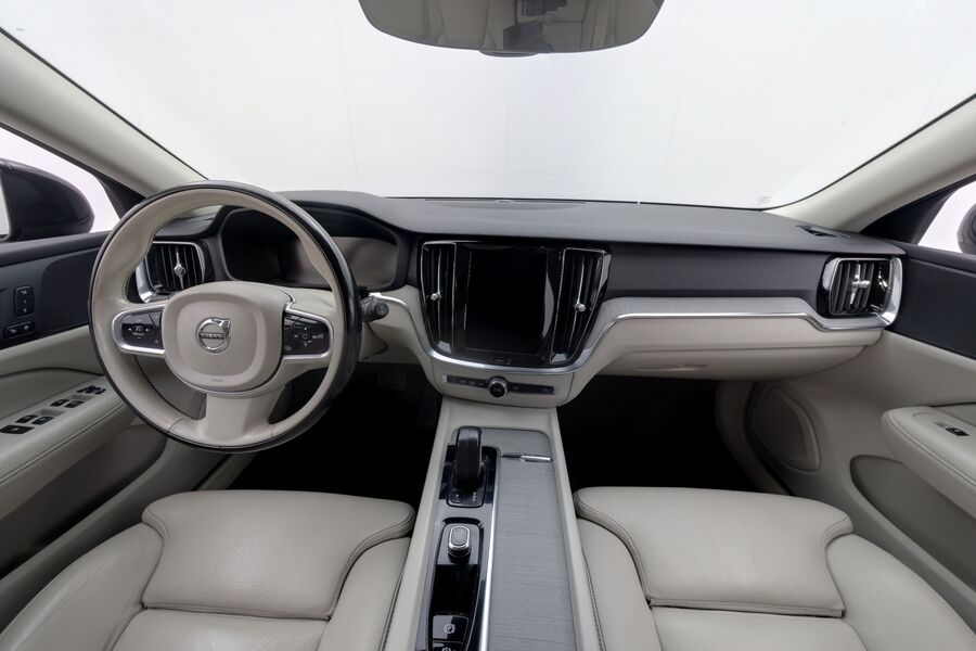 Volvo V60 Cross Country vaihtoauto