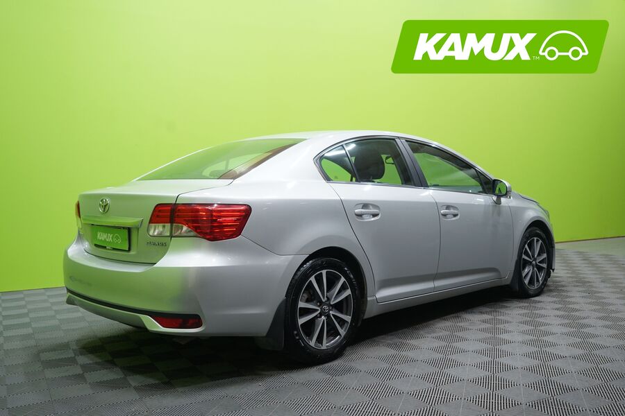 Toyota Avensis vaihtoauto