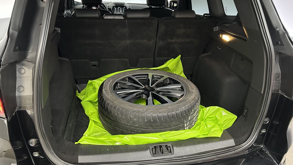 Ford Kuga vaihtoauto