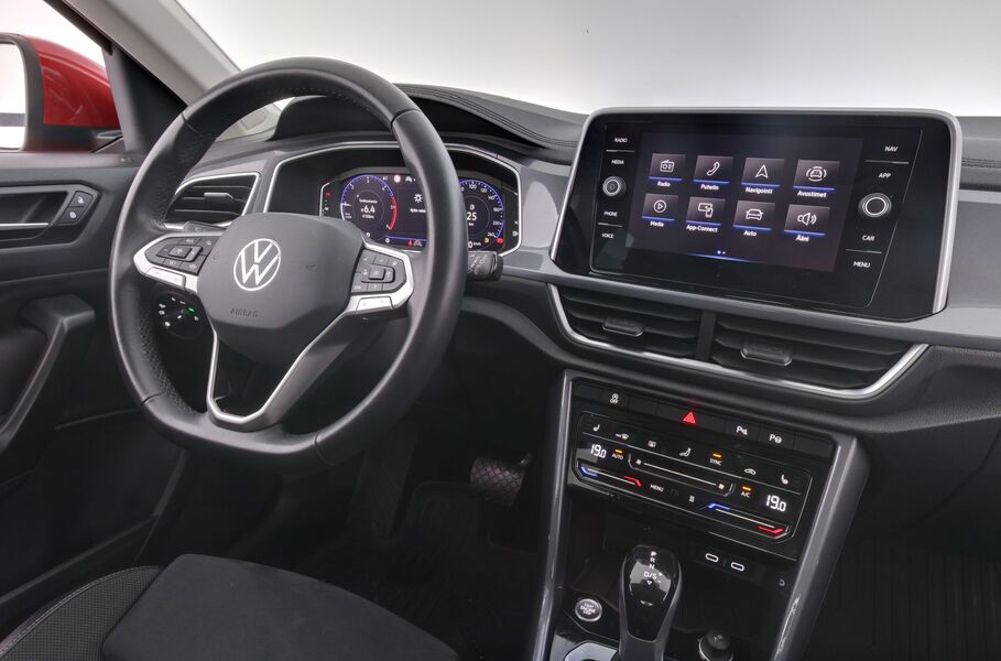 Volkswagen T-Roc vaihtoauto