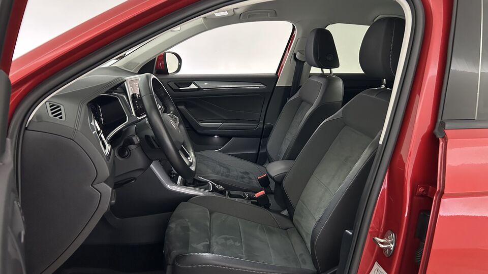 Volkswagen T-Roc vaihtoauto