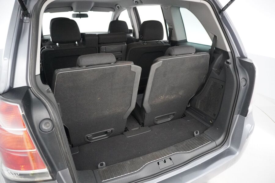 Opel Zafira vaihtoauto