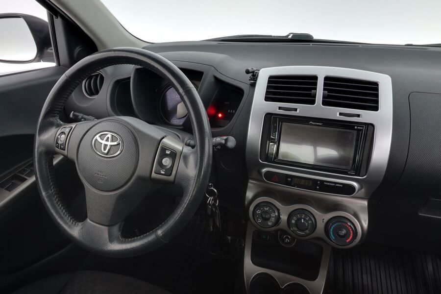 Toyota Urban Cruiser vaihtoauto