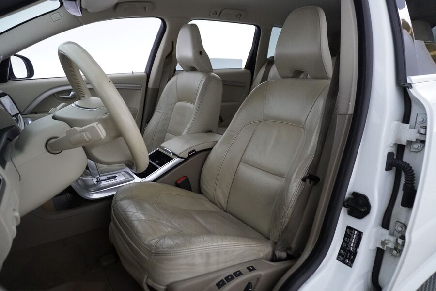 Volvo V70 vaihtoauto