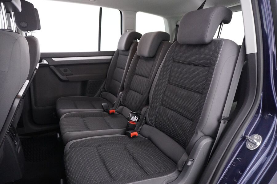 Volkswagen Touran vaihtoauto