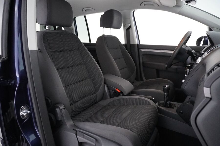 Volkswagen Touran vaihtoauto