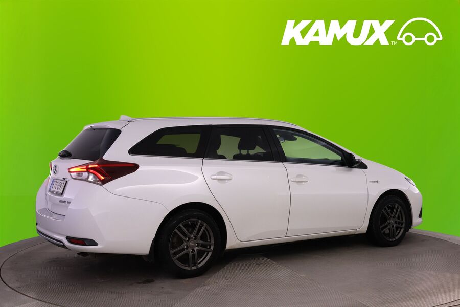 Toyota Auris vaihtoauto