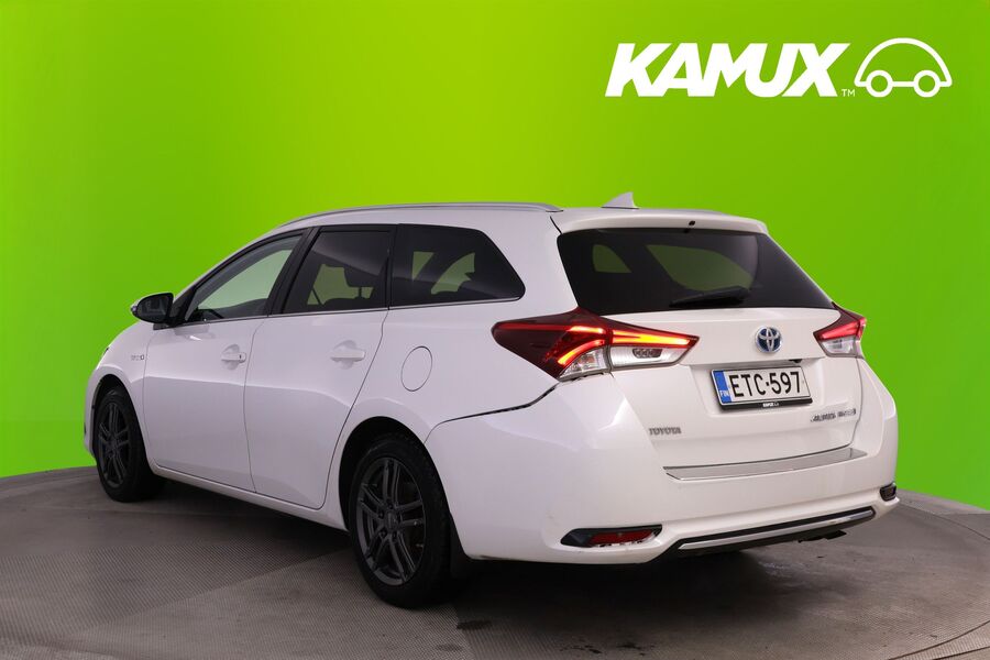 Toyota Auris vaihtoauto