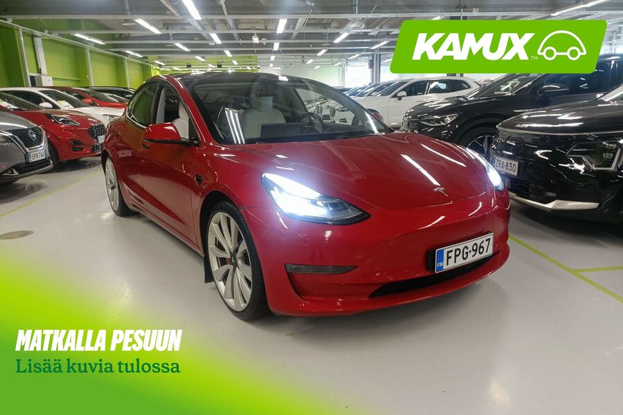 Tesla Model 3 vaihtoauto