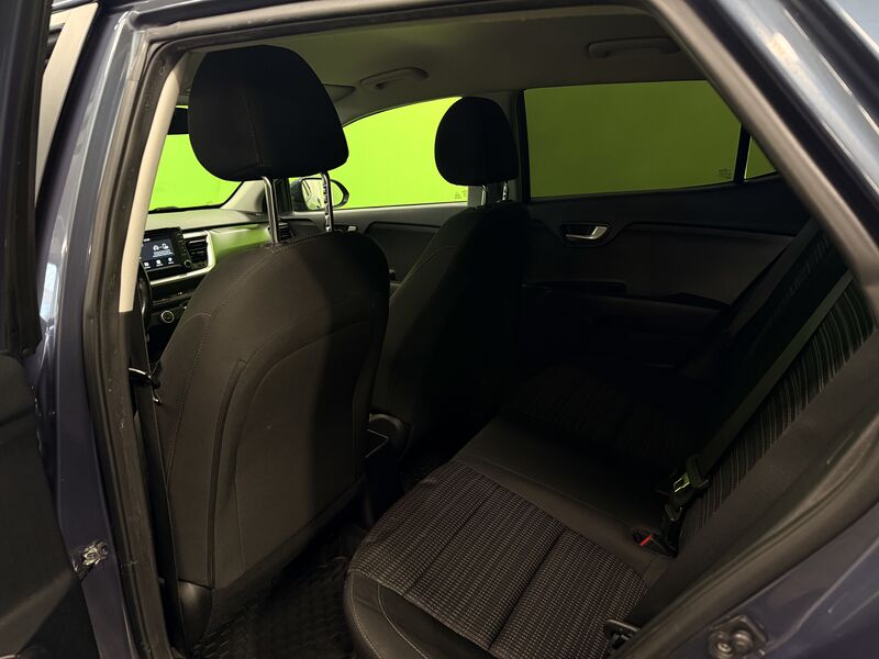 Kia Stonic vaihtoauto