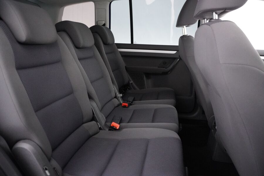 Volkswagen Touran vaihtoauto