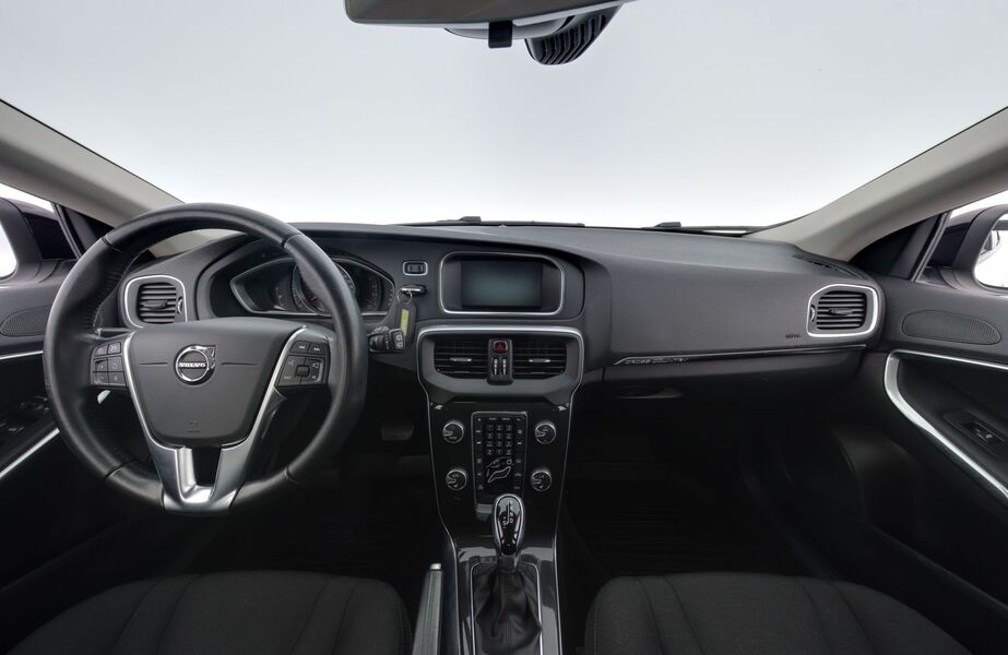 Volvo V40 Cross Country vaihtoauto