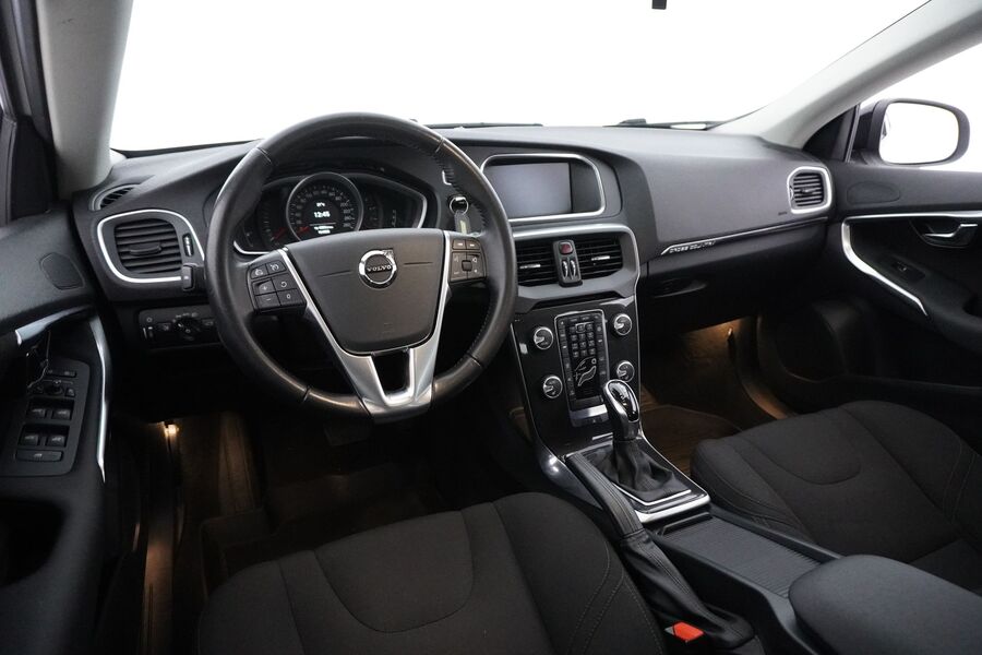 Volvo V40 Cross Country vaihtoauto
