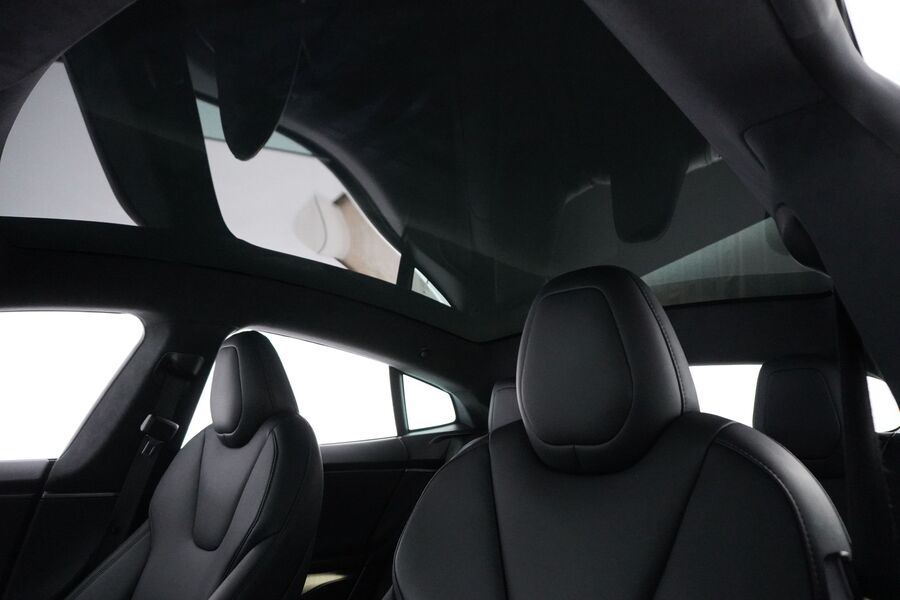 Tesla Model S vaihtoauto