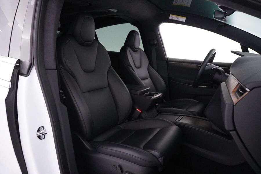 Tesla Model X vaihtoauto