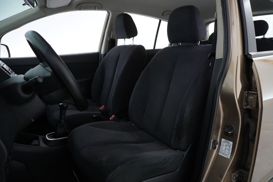 Nissan Tiida vaihtoauto