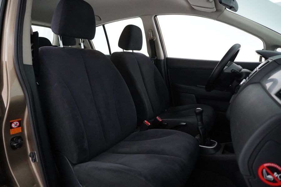 Nissan Tiida vaihtoauto