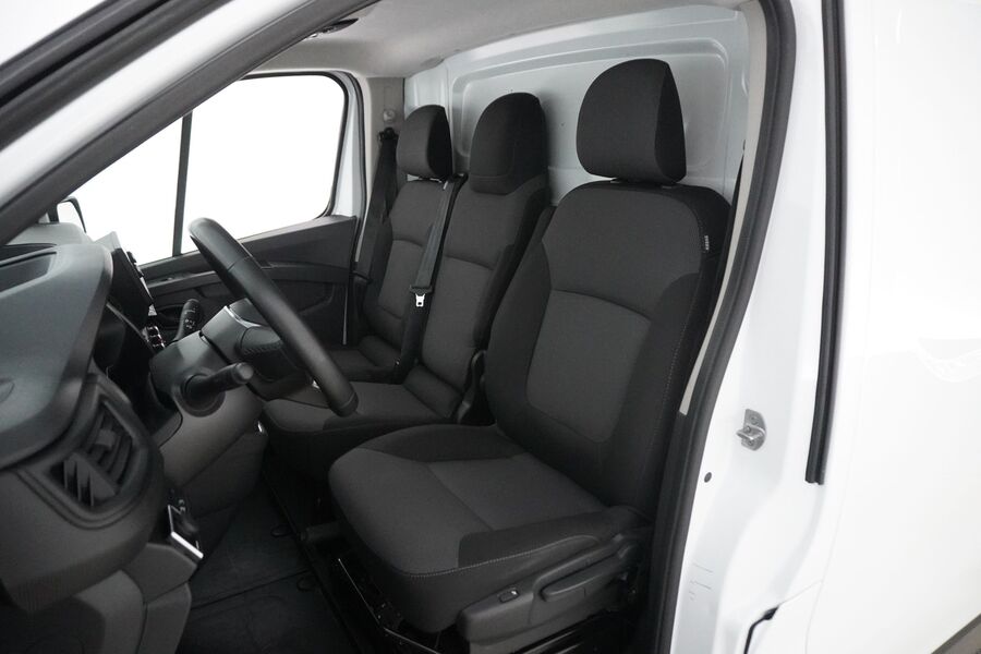 Nissan Primastar vaihtoauto