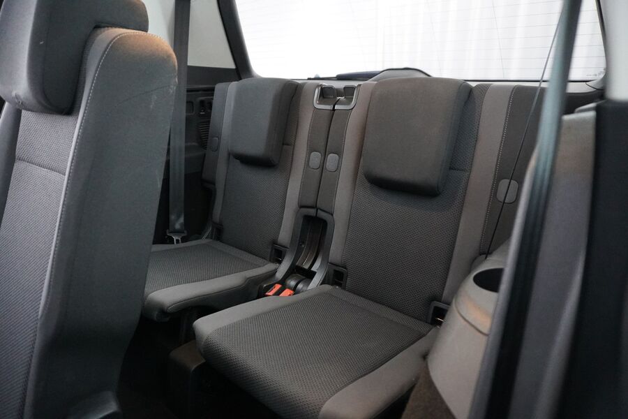 Volkswagen Touran vaihtoauto