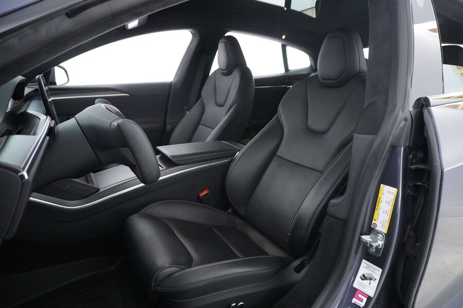 Tesla Model S vaihtoauto