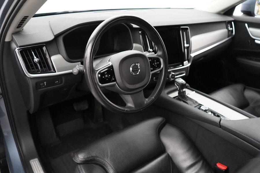 Volvo V90 Cross Country vaihtoauto