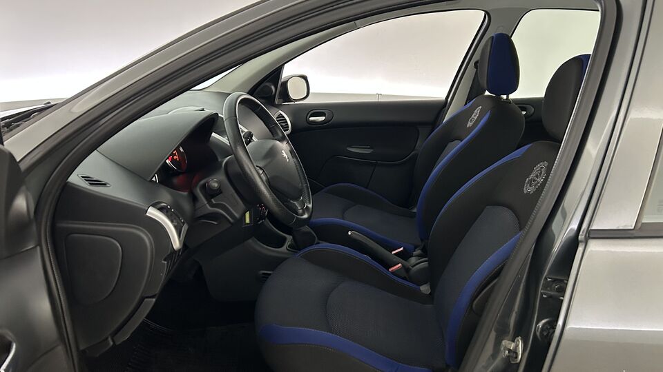 Peugeot 206 + vaihtoauto