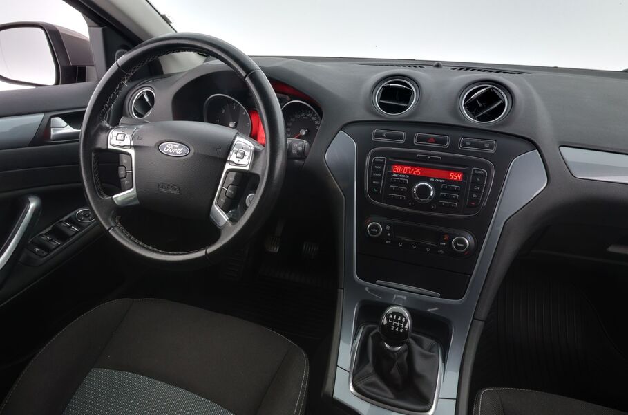 Ford Mondeo vaihtoauto