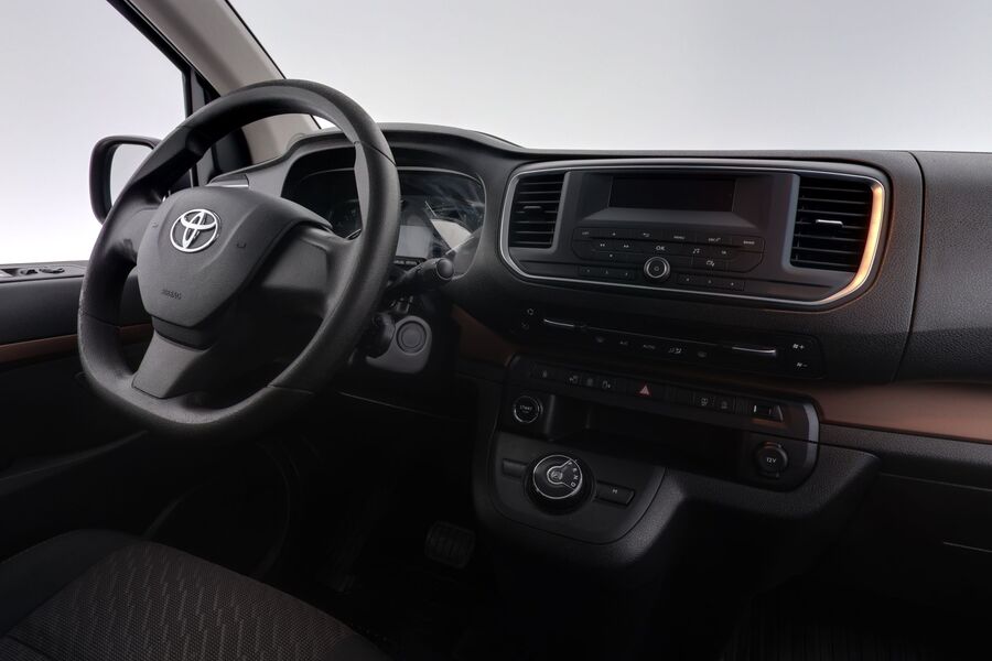 Toyota Proace Verso vaihtoauto