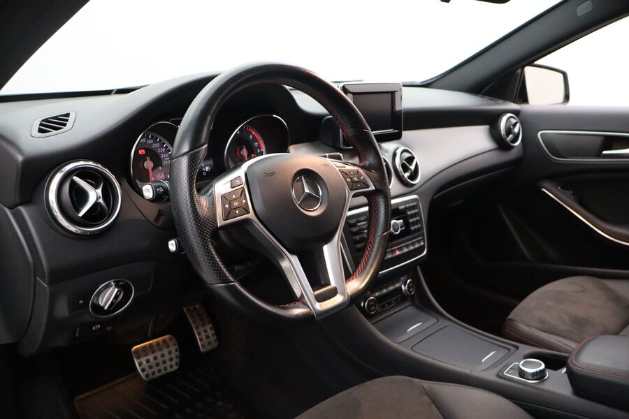 Mercedes-Benz GLA vaihtoauto