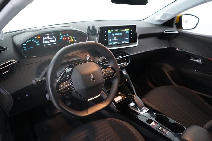 Peugeot e-208 vaihtoauto