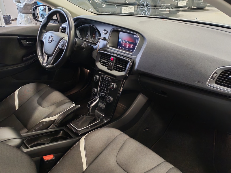 Volvo V40 vaihtoauto