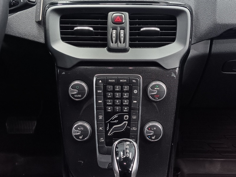 Volvo V40 vaihtoauto