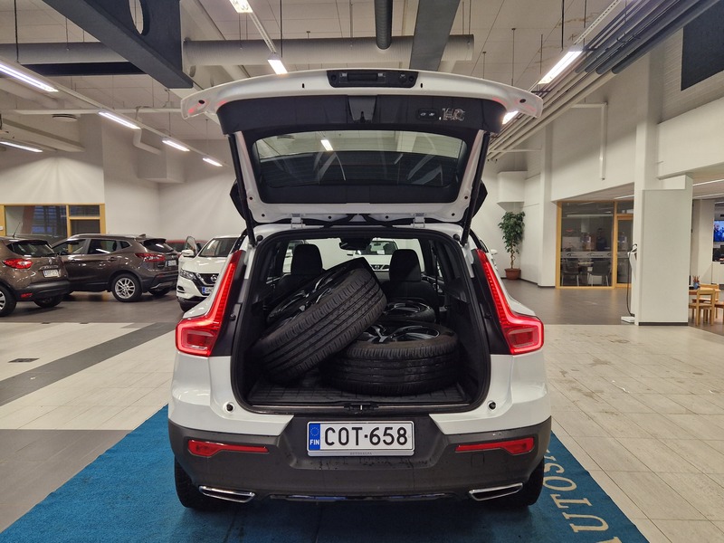 Volvo XC40 vaihtoauto