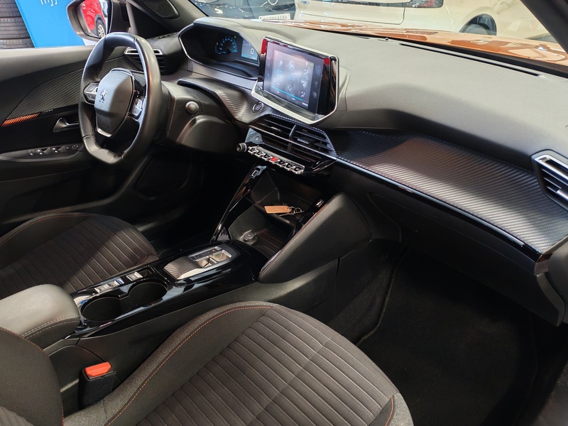 Peugeot e-2008 vaihtoauto