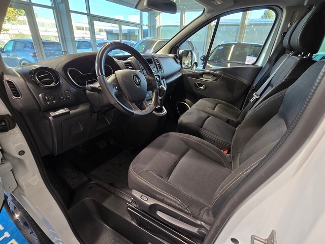 Renault Trafic Passenger vaihtoauto