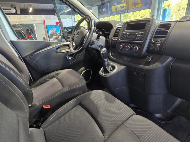 Renault Trafic Passenger vaihtoauto