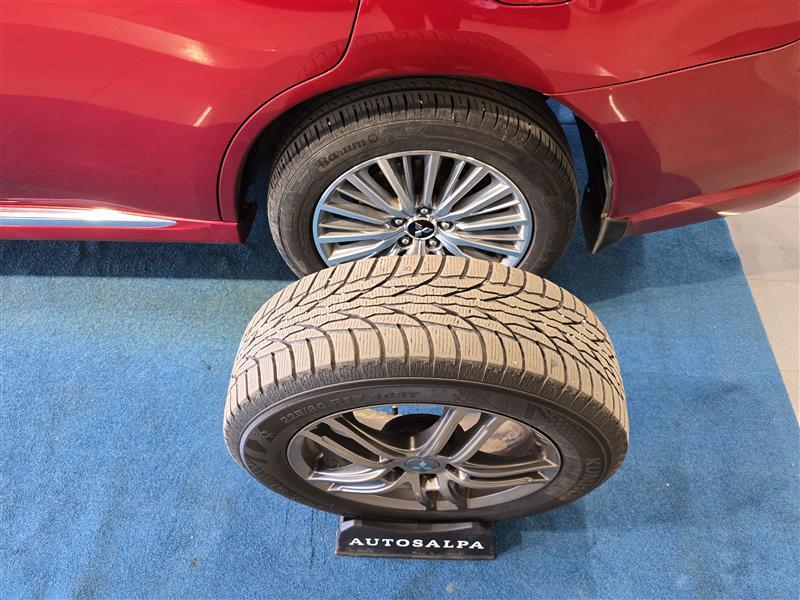 Mitsubishi Outlander PHEV vaihtoauto
