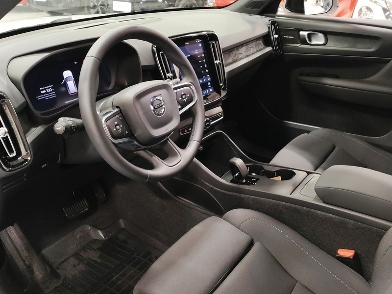 Volvo EX40 vaihtoauto