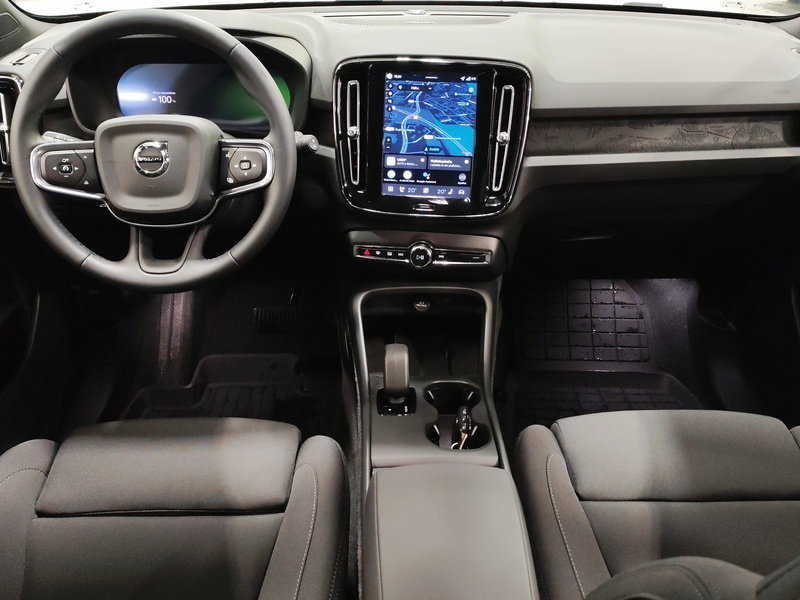 Volvo EX40 vaihtoauto