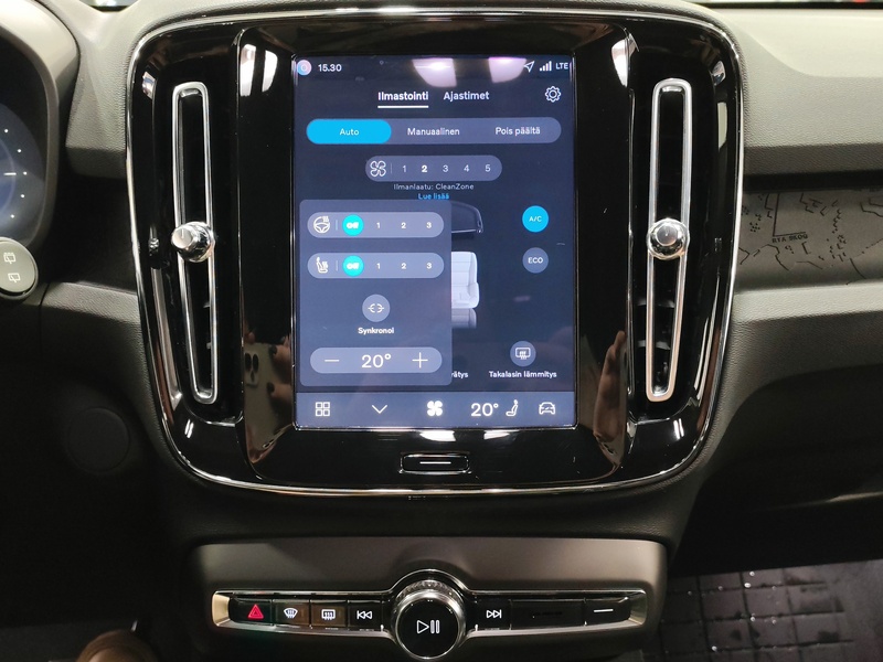 Volvo EX40 vaihtoauto