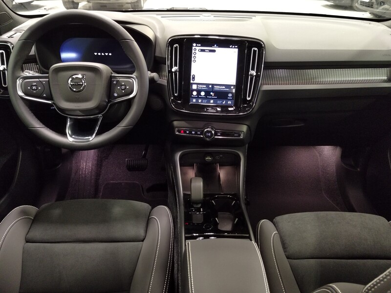 Volvo EC40 vaihtoauto