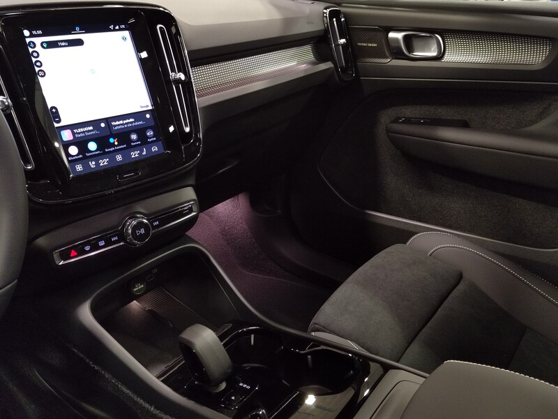 Volvo EC40 vaihtoauto