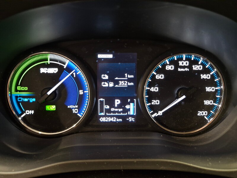 Mitsubishi Outlander PHEV vaihtoauto