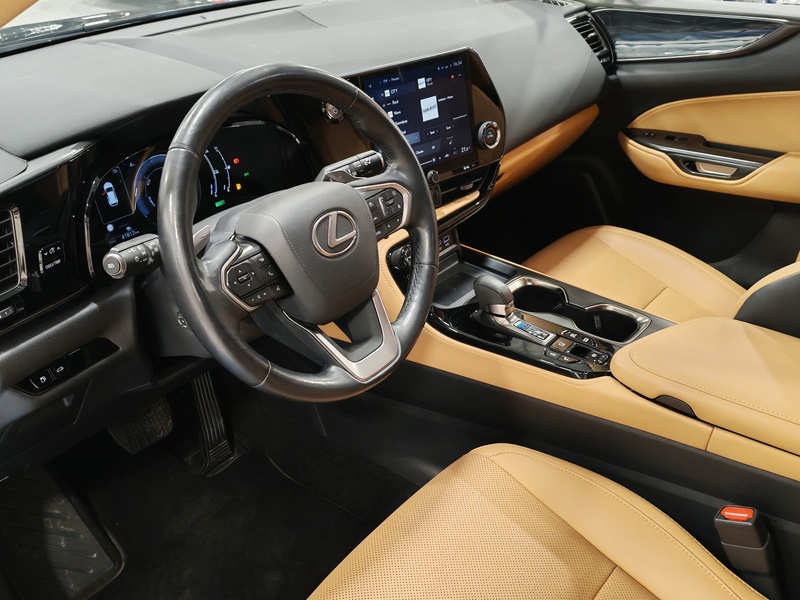 Lexus NX vaihtoauto