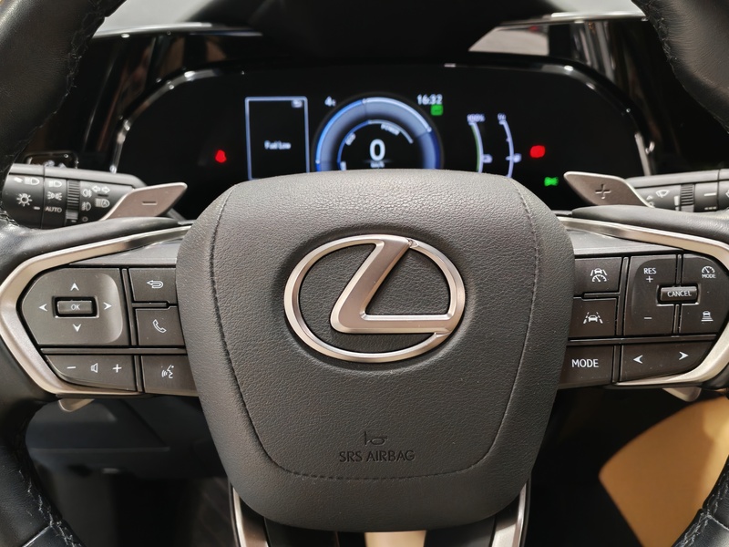 Lexus NX vaihtoauto