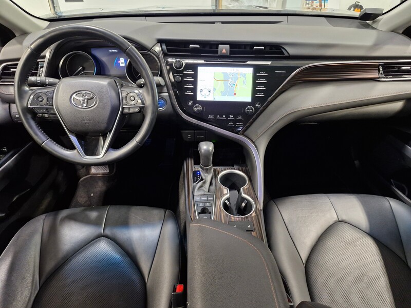 Toyota Camry vaihtoauto