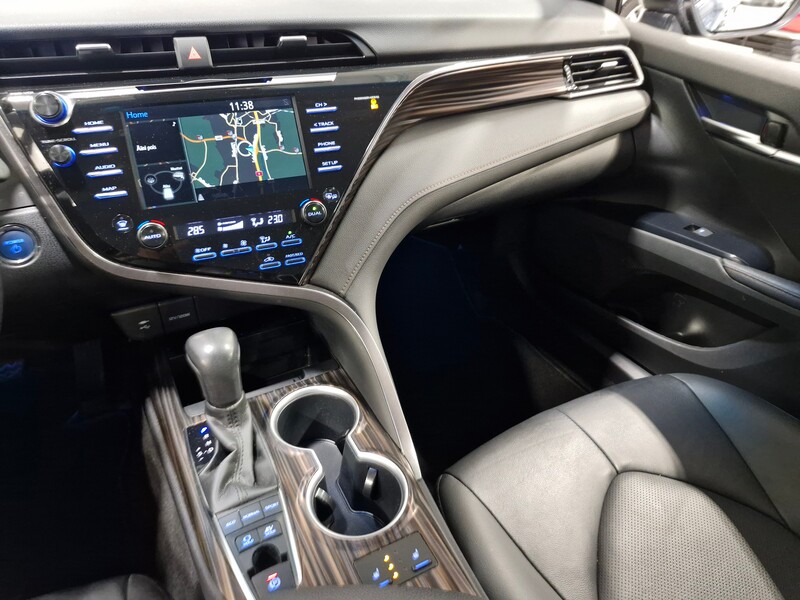 Toyota Camry vaihtoauto