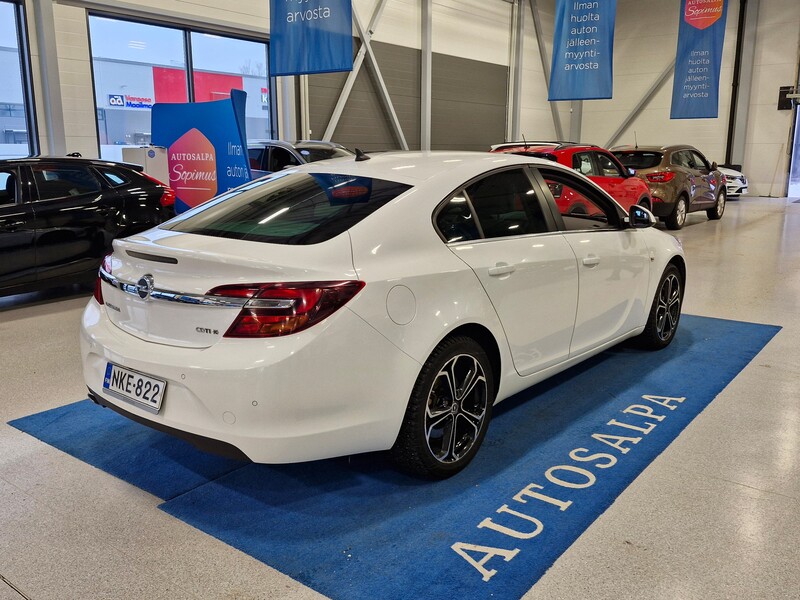 Opel Insignia vaihtoauto